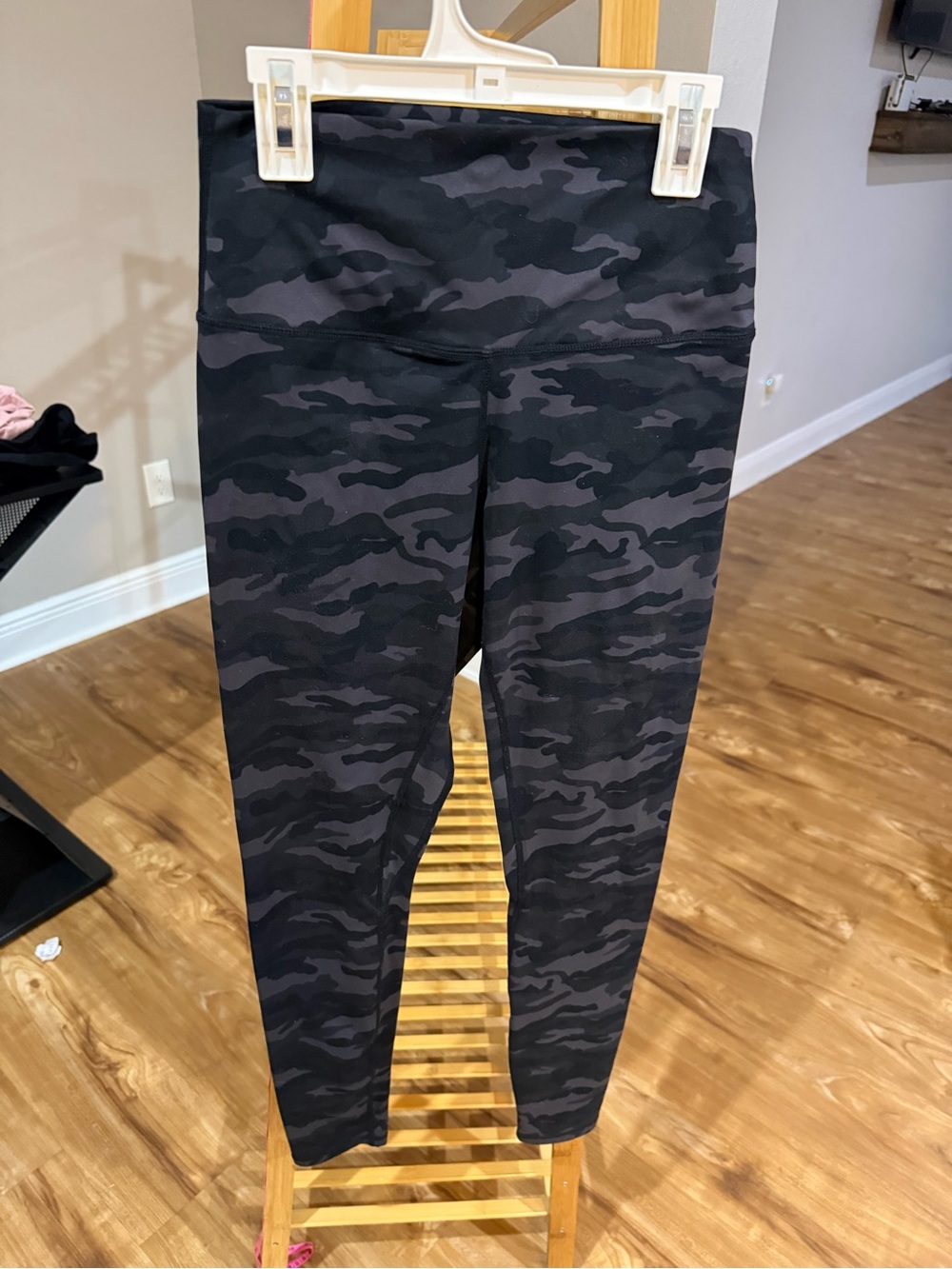 Sunzel Full Length Camo Leggings, Size M